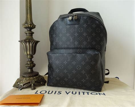 louis vuitton monogram apollo.